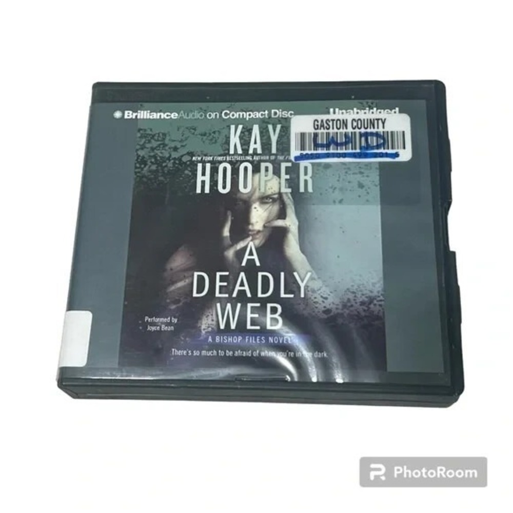 A Deadly Web Kay Hooper Audio Book 7 Disc CD Set a Bishop Files Novel